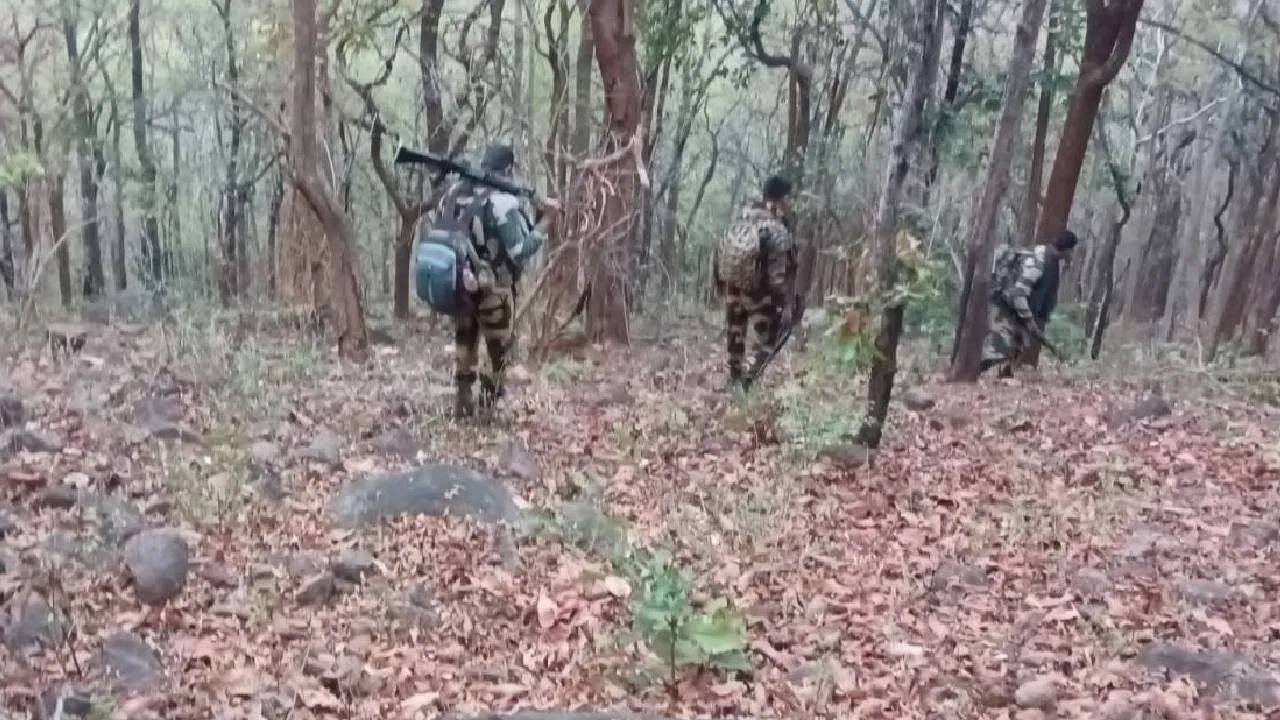 Chhattisgarh : బీజాపూర్‌లో నక్సలైట్లపై దాడి.. 24 గంటల్లో ఎనిమిది మంది మృతి