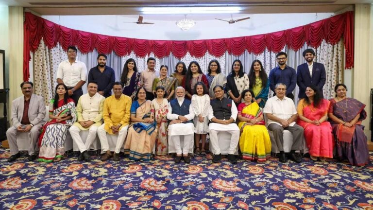 PM Modi: ప్రధాని మోడీని కలిసిన పీవీ.నరసింహారావు కుటుంబం