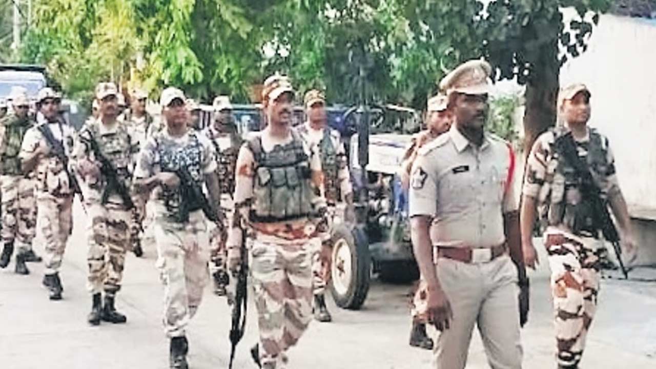 Palnadu: పల్నాడు జిల్లాలో కొనసాగుతున్న పోలీస్ ఆపరేషన్