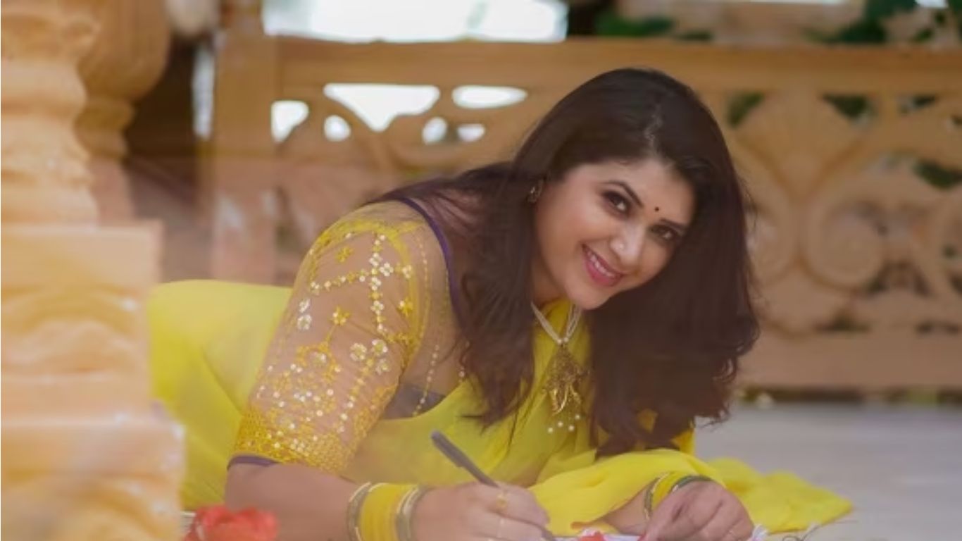 Pavitra Jayaram: ప్లీజ్ అలా మాట్లాడకండి.. పవిత్ర జయరాం కూతురి రిక్వెస్ట్..