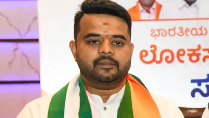 Prajwal Revanna scandal: సెక్సు టేపులపై తొలిసారిగా స్పందించిన ప్రజ్వల్ రేవణ్ణ..