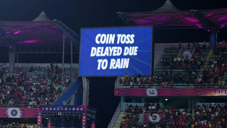 RR vs KKR: రాజస్థాన్-కోల్⁭కతా మధ్య మ్యాచ్.. టాస్ ఆలస్యం