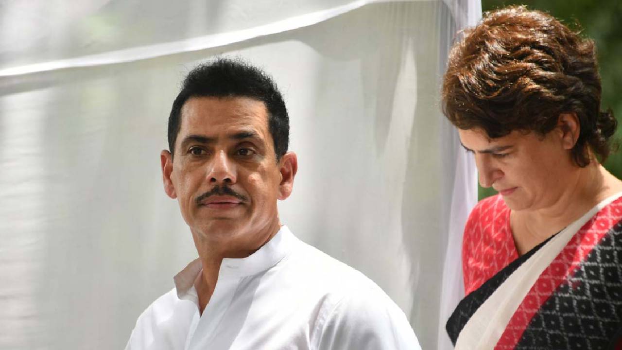 Robert Vadra: కేజ్రీవాల్ అవకాశవాది.. కాంగ్రెస్, ఆప్ నేతలపై సంచలన వ్యాఖ్యలు..