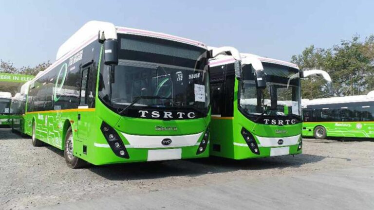 TGSRTC: హైదరాబాద్ మహా నగరంలో డీలక్స్ బస్సులు.. కండిషన్స్ అప్లై..