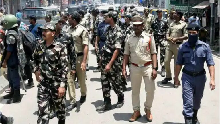 Tadipatri: పోలీసుల వలయంలో తాడిపత్రి పట్టణం..