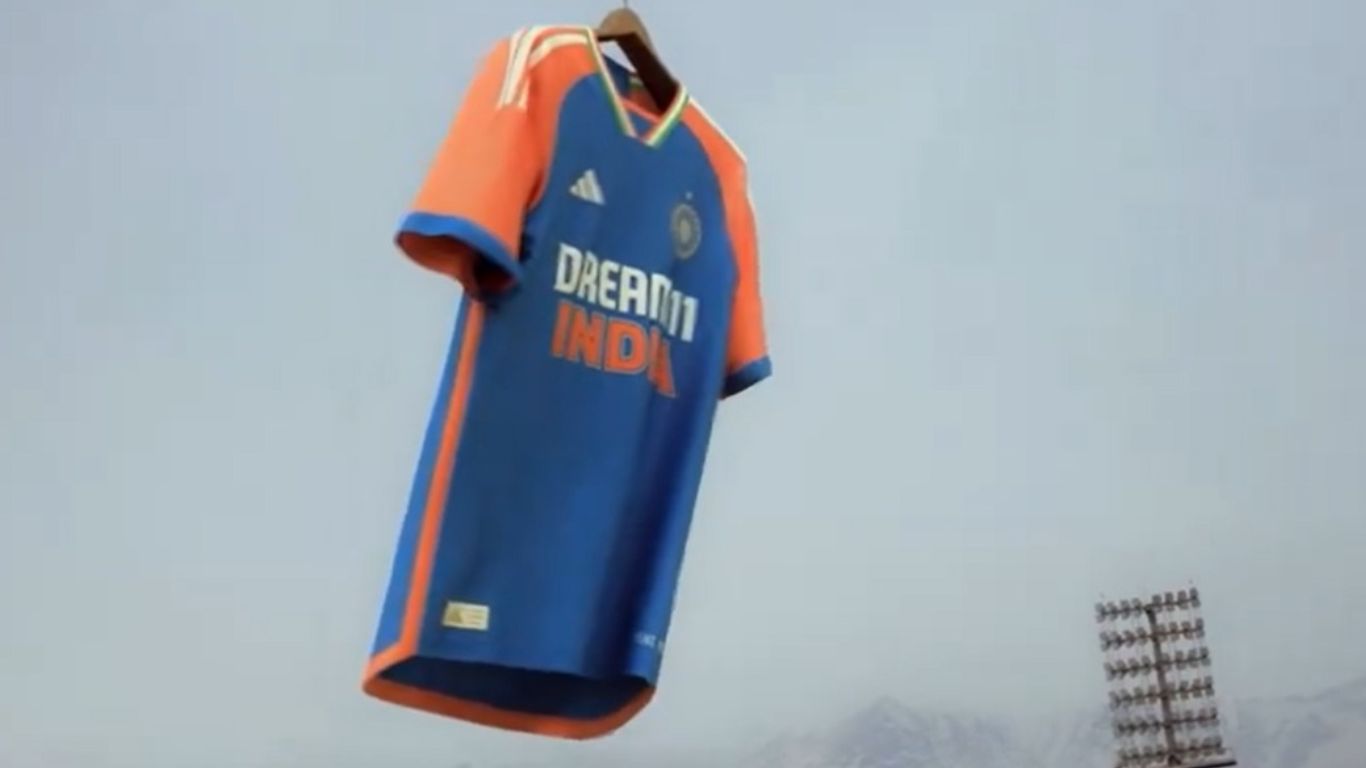 Team India New Jersey: టీ20 ప్రపంచకప్ కోసం కొత్త జెర్సీ.. స్టోర్‌, ఆన్‌లైన్‌లో లభ్యం!