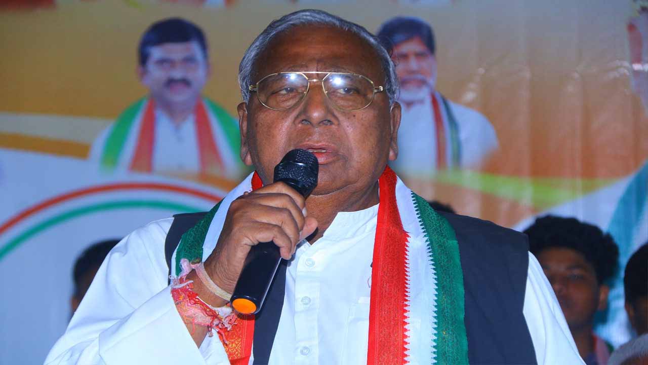 V. Hanumantha Rao : కేంద్ర బడ్జెట్‌పై కాంగ్రెస్ నేత హనుమంతు రావు రియాక్షన్..