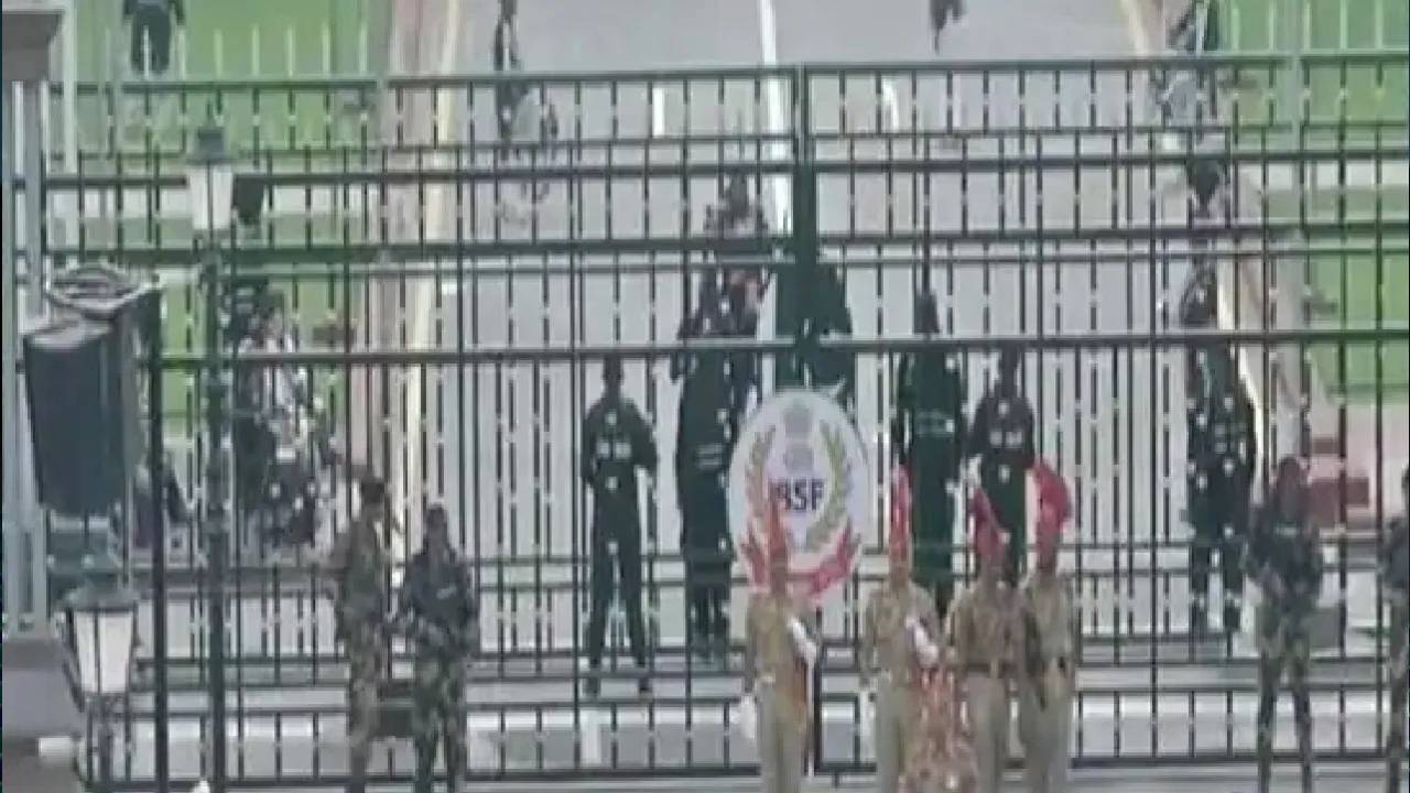 Pakistan : ఏడాది తర్వాత పాక్ జైలు నుంచి విడుదలైన తల్లీకొడుకు