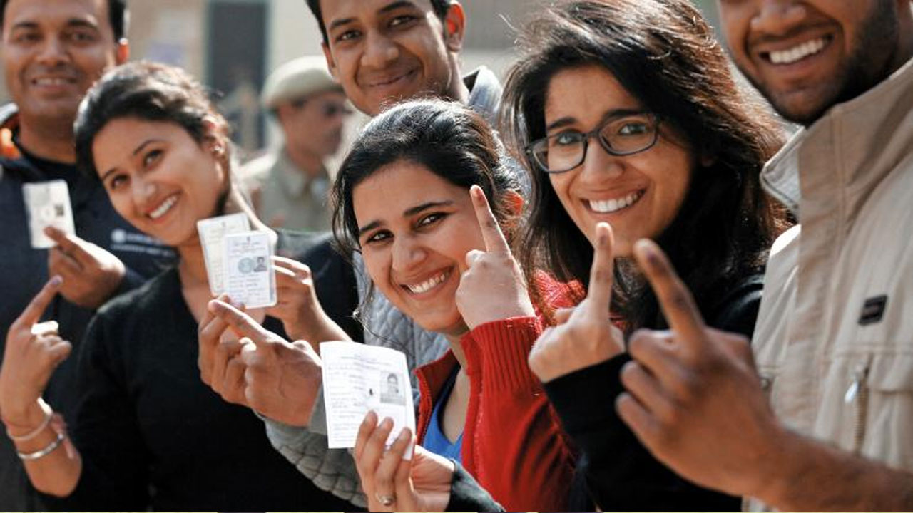 Young Voters: 2024 లోక్‌సభ ఎన్నికల్లో తొలిసారిగా ఎన్ని కోట్ల మంది యువత ఓటు వేస్తున్నారు..?