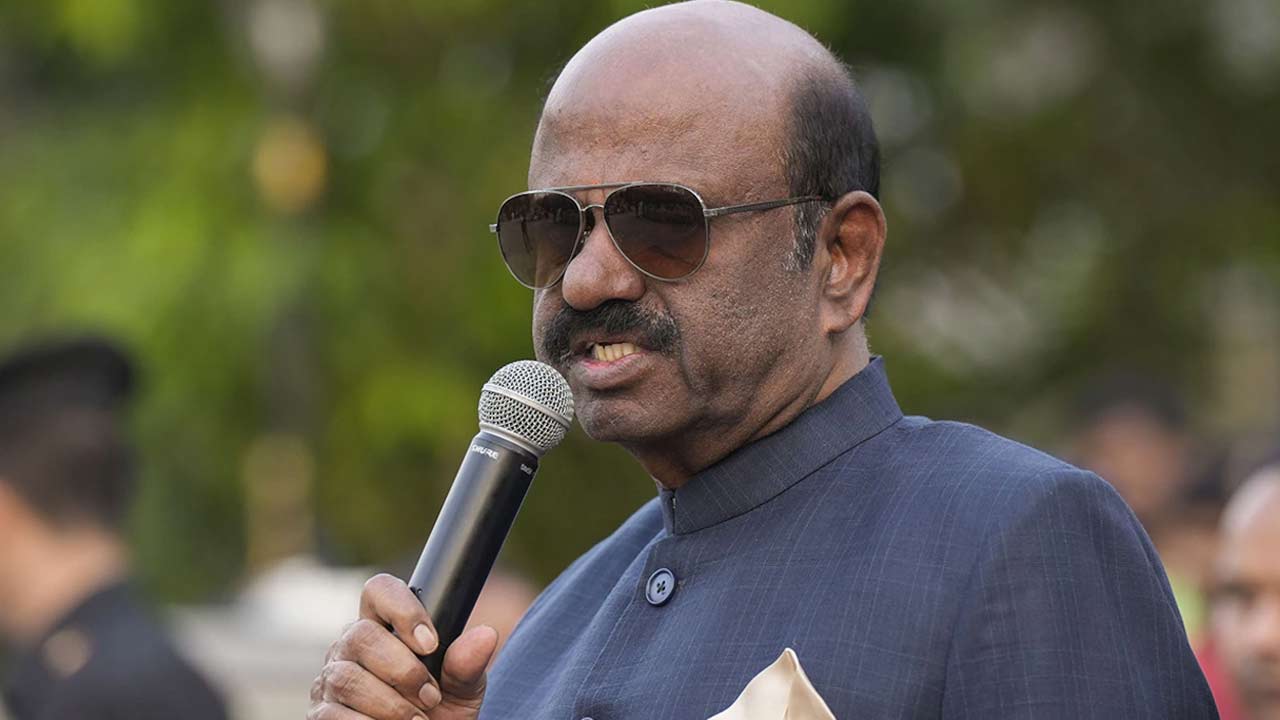 Bengal Governor: బెంగాల్ గవర్నర్ పై మహిళ లైంగిక ఆరోపణలు.. సీసీటీవీ ఫుటేజీ విడుదల