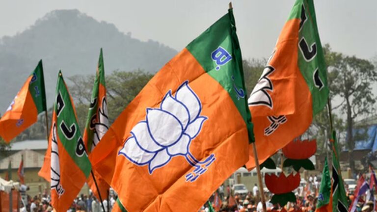 TG BJP: ఫోన్ ట్యాపింగ్ వ్యవహారం బాధ్యులపై చర్యలు తీసుకోవాలి.. రేపు ఇందిరా పార్క్ వద్ద బీజేపీ ధర్నా