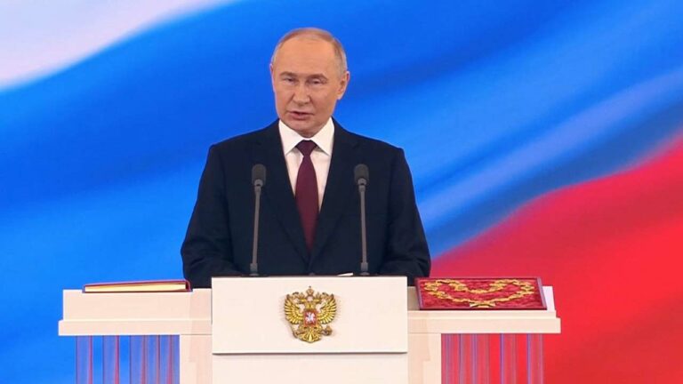 Russia: ఐదోసారి రష్యా అధ్యక్షుడిగా పుతిన్ ప్రమాణ స్వీకారం