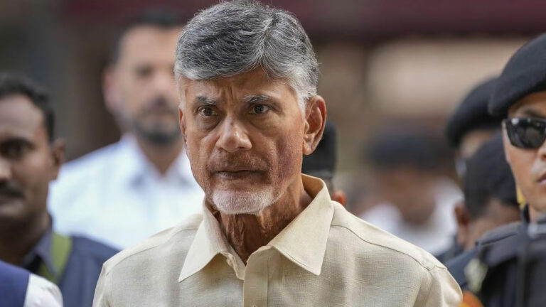 Chandrababu: నేడు హైదరాబాద్⁬కు చంద్రబాబు.. రేపు ఏపీకి పయనం..!