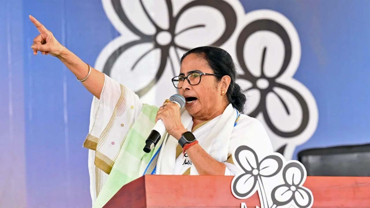Mamata Banerjee: ఆ గవర్నర్ ఉన్నంతవరకు రాజ్‌భవన్‌కు వెళ్లను