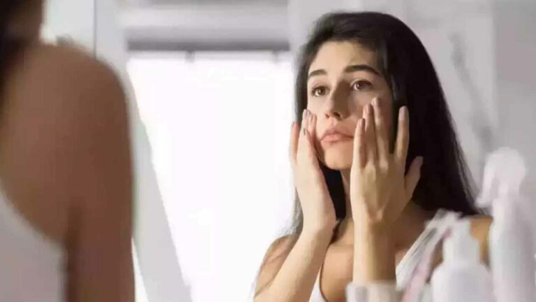 Skin Tips: మీ చర్మం మారుతోందా.. కారణం ఇదీ..