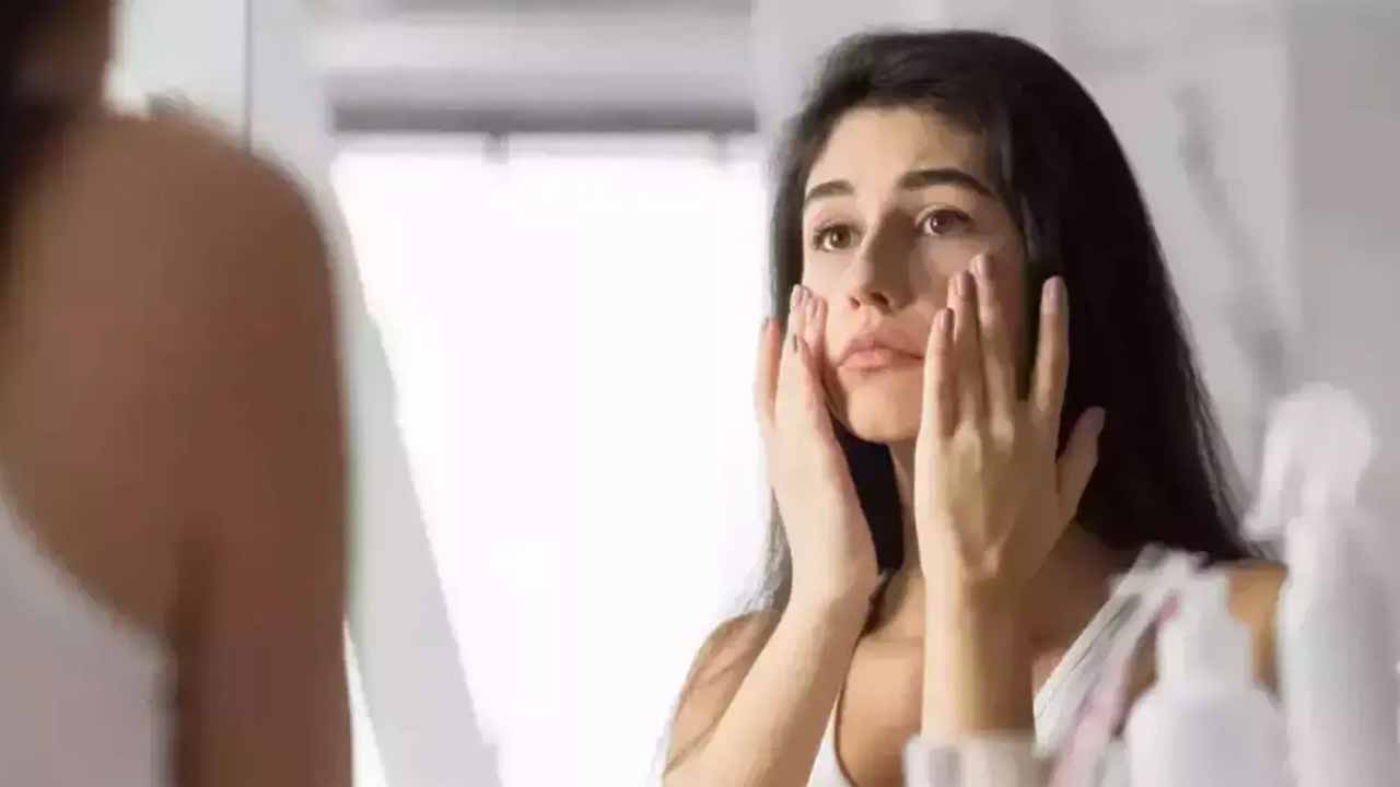Skin Tips: మీ చర్మం మారుతోందా.. కారణం ఇదీ..