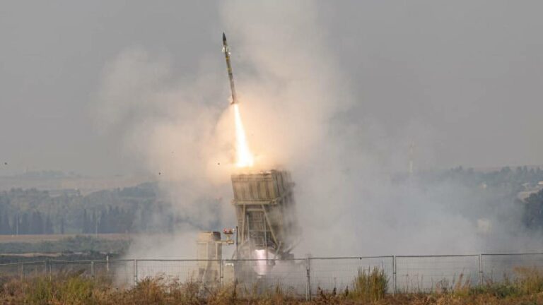 Israel-Hamas War: టెల్ అవీవ్ టార్గెట్‌గా ఇజ్రాయిల్‌పై హమాస్ భారీ క్షిపణి దాడి..