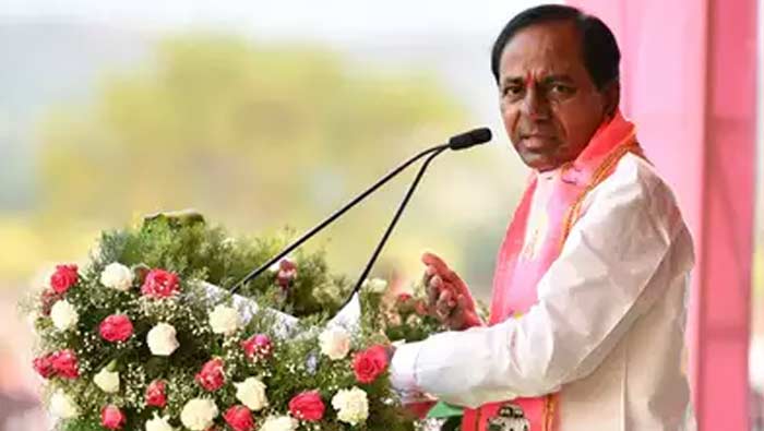 Breaking News : కేసీఆర్‌ ఎన్నికల ప్రచారంపై 48 గంటలపాటు ఈసీ నిషేధం