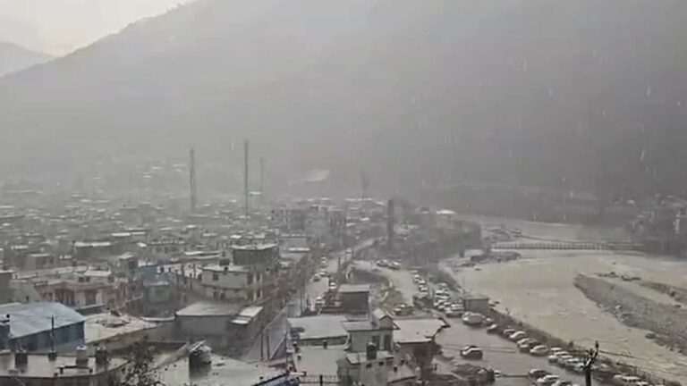 Heavy rain: ఉత్తరాఖండ్‌లో భారీ వర్షం.. చార్‌ధామ్ యాత్రకు ఇక్కట్లు