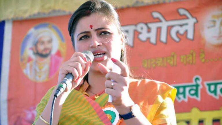 Navneet Kaur Rana: ఒవైసీ సోదరులకు నవనీత్ కౌర్ మరో వార్నింగ్