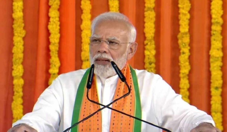 PM Modi: నేడు వరంగల్ లో  మోడీ పర్యటన.. వేములవాడ స్వామివారికి ప్రధాని ప్రత్యేక పూజలు