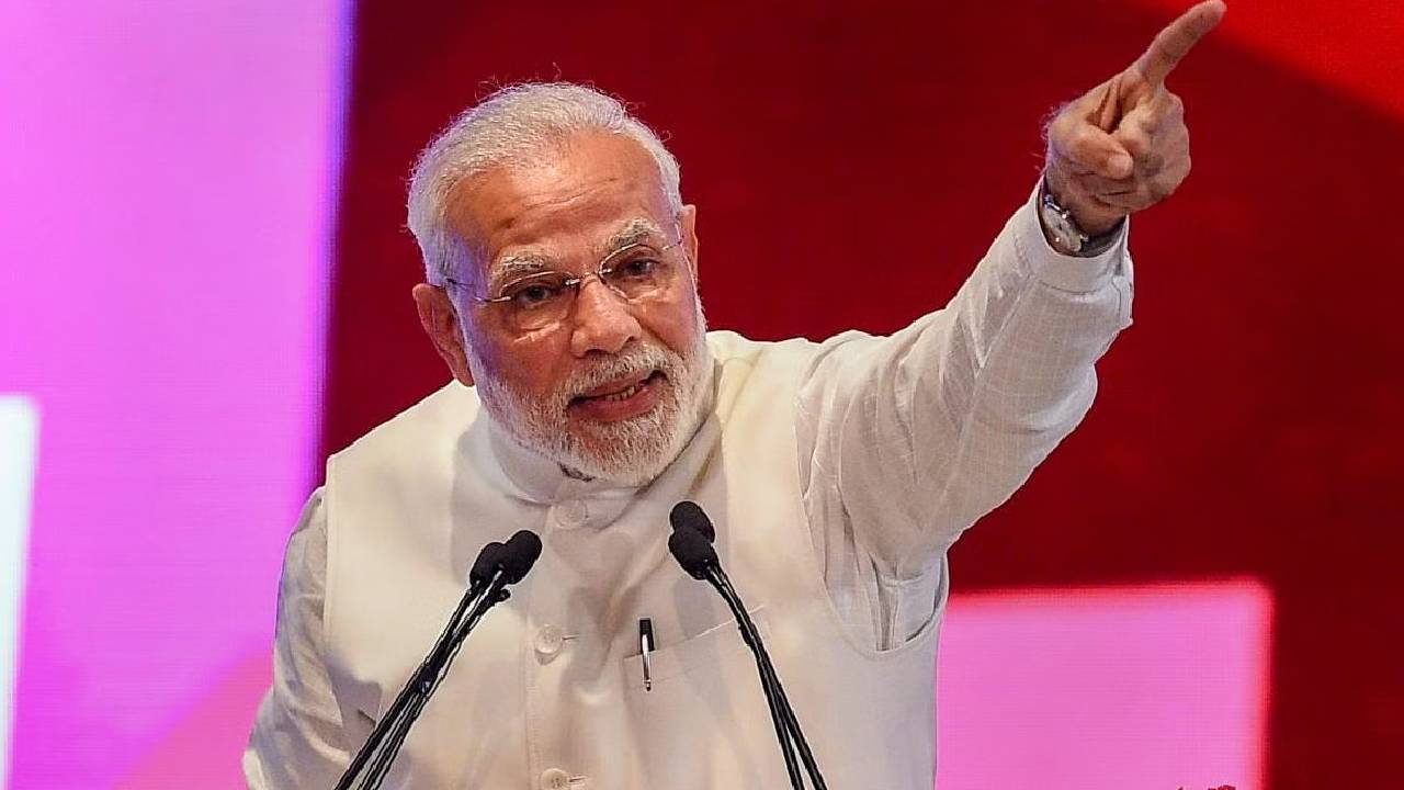 PM Modi: దేశంలో బలమైన ప్రభుత్వం ఉంటే.. పాకిస్తాన్ చేతిలో “బాంబు”లకు బదులు “భిక్షాటన గిన్నె” ఉంది..