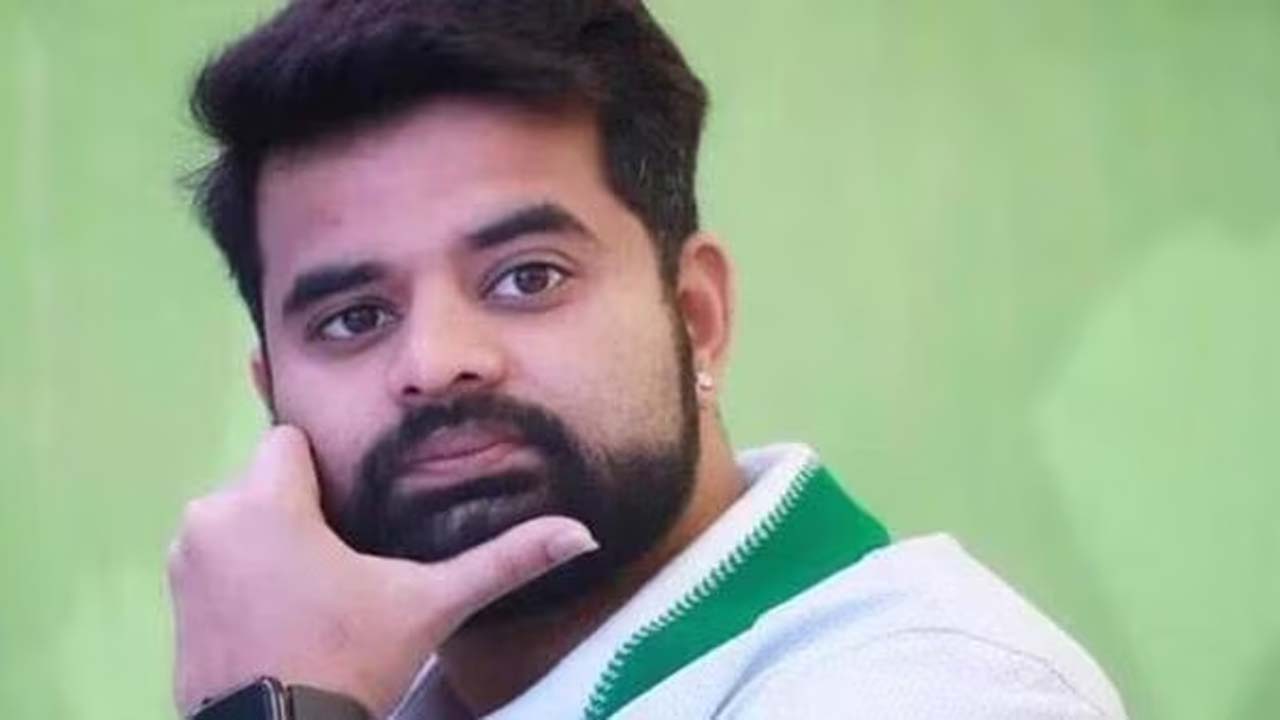 Sex scandal case: ప్రజ్వల్ రేవణ్ణకు అరెస్ట్ వారెంట్ జారీ