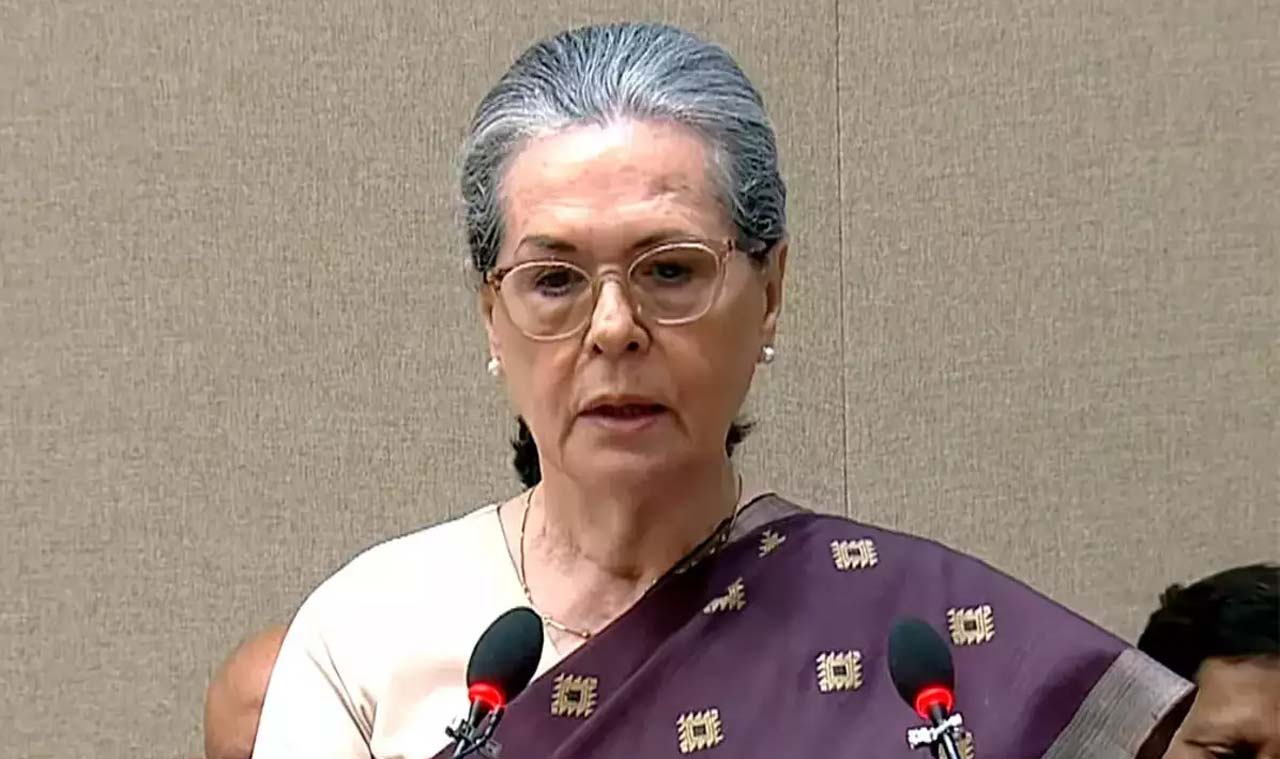 Sonia Gandhi: ఎన్నికల వేళ సోనియా కీలక సందేశం విడుదల