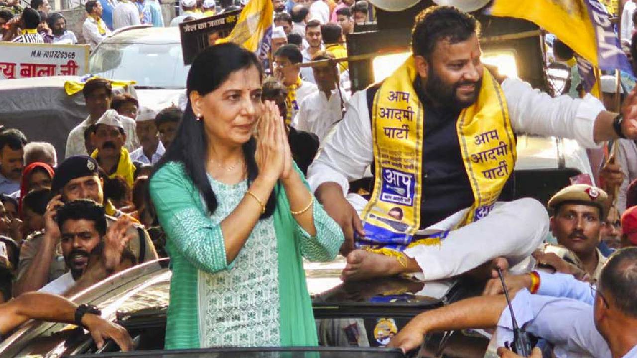 Arvind Kejriwal: నా భార్య ‘‘ఝాన్సీ రాణి’’..  సునీతా కేజ్రీవాల్‌ని ప్రమోట్ చేస్తున్న ఆప్ చీఫ్..