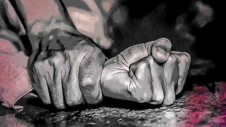 Agra: మద్యం మత్తులో వృద్ధురాలిపై యువకుడు అత్యాచారం..