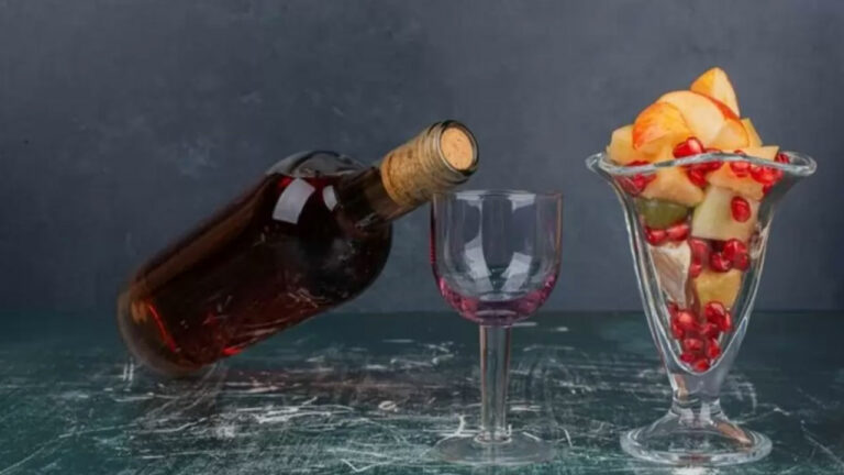 Alcohol Study: మద్యం కొంచెం తాగినా ప్రమాదమే!