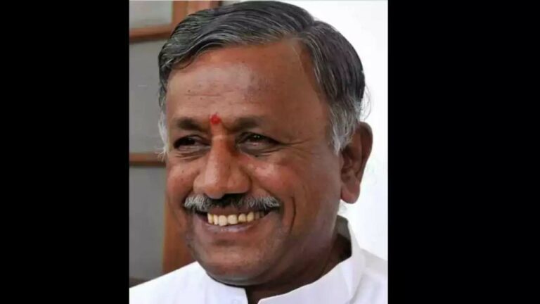 Karnataka: పెట్రో ధరల పెంపుపై నిరసన.. గుండెపోటుతో బీజేపీ నేత మృతి