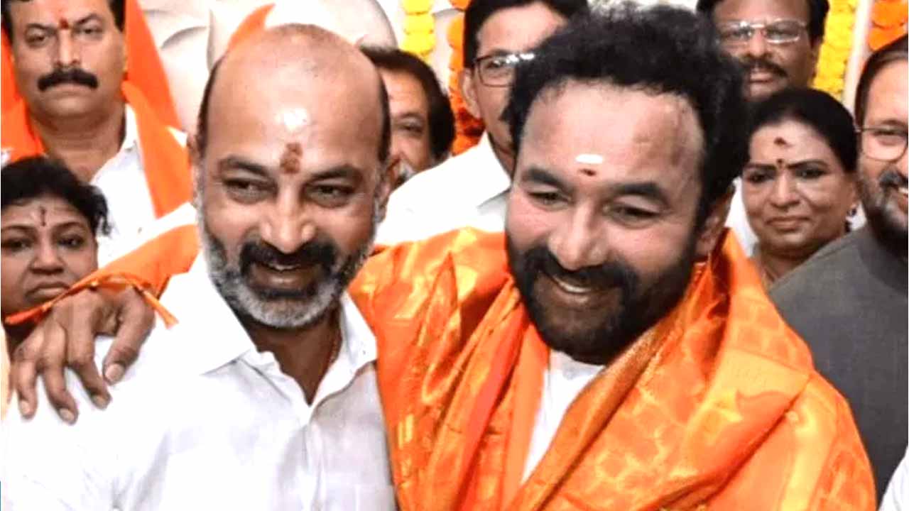 BJP Rally: కేంద్ర మంత్రులు కిషన్‌రెడ్డి, బండి సంజయ్‌ రాక.. భారీ ర్యాలీ..