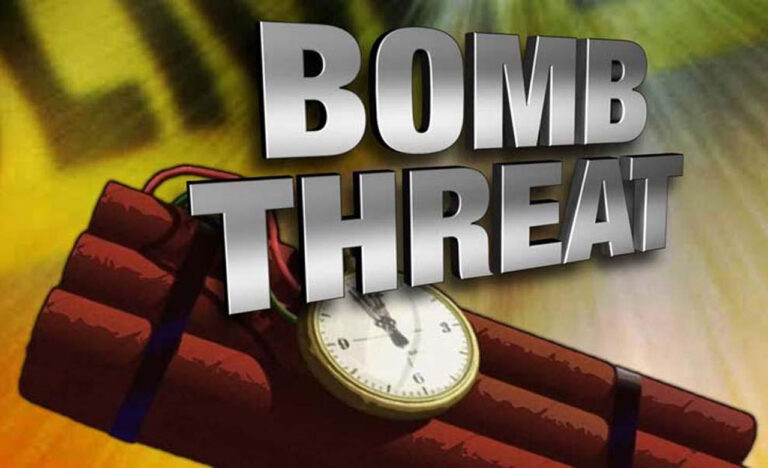 Bomb Threat Emails : ముంబైలోని 60కి పైగా సంస్థలకు బాంబు బెదిరింపు ఇమెయిల్‌లు..