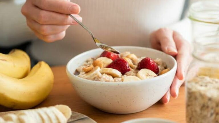 Breakfast: బ్రేక్‌ఫాస్ట్ ఎగ్గొడుతున్నారా?.. మీ మెదడు  పనితీరుపై  దెబ్బ ..