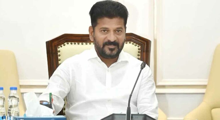 CM Revanth Reddy: వారికి మాత్రమే అవకాశం.. ఉద్యోగుల బదిలీలపై సర్కార్‌ కండిషన్..