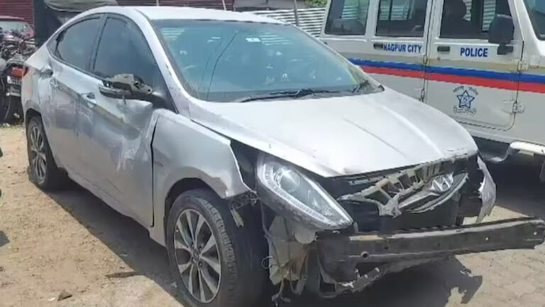 Car Crash : మద్యం మత్తులో ఫుట్‌పాత్‌పై నిద్రిస్తున్న కార్మికుల పైకి దూసుకెళ్లిన కారు..