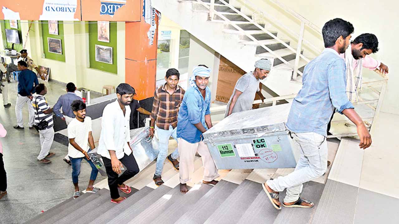 Counting Process: ఓట్ల లెక్కింపు.. జీహెచ్‌ఎంసీ పకడ్బందీ ఏర్పాట్లు..