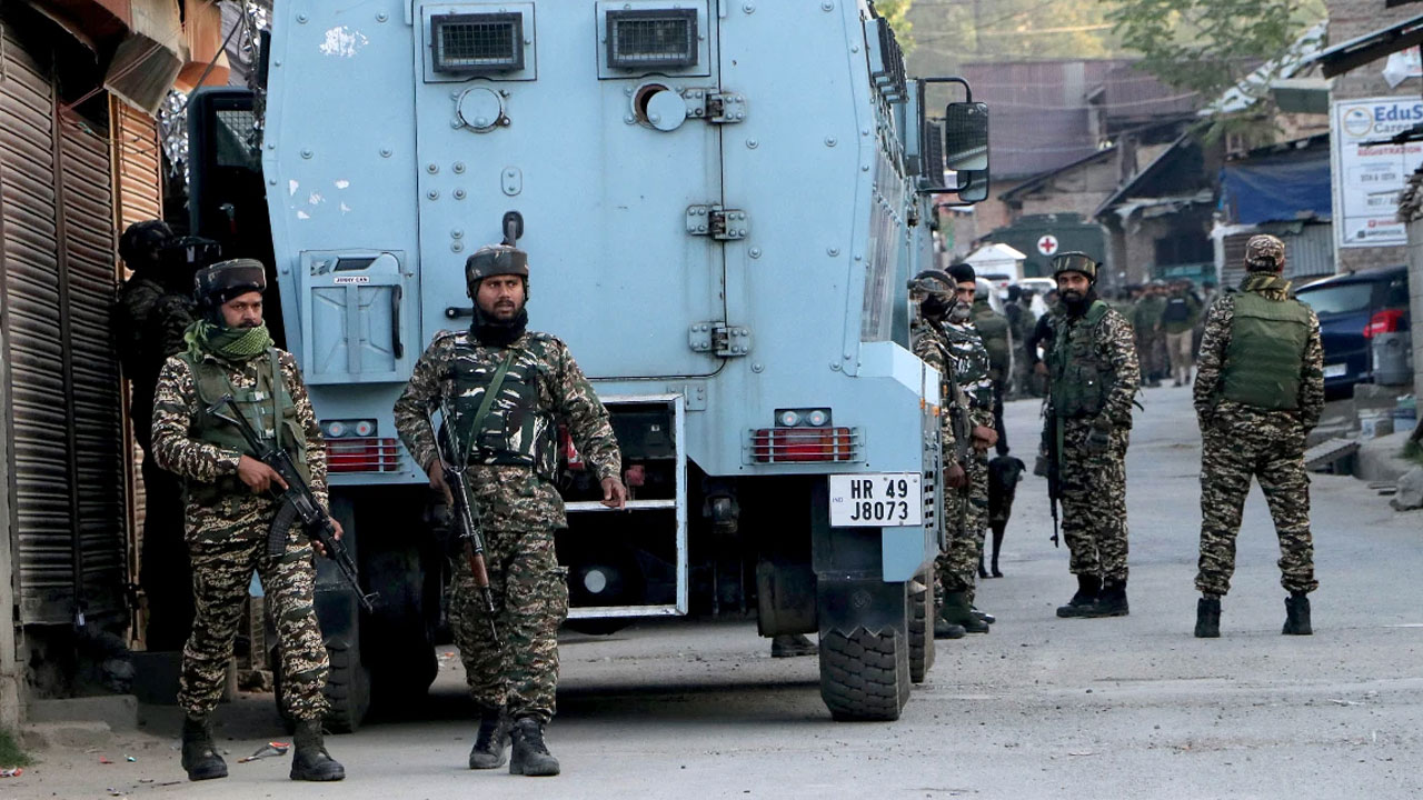 Encounter: పుల్వామాలో ఎన్‌కౌంటర్‌.. ఇద్దరు ఉగ్రవాదులు హతం