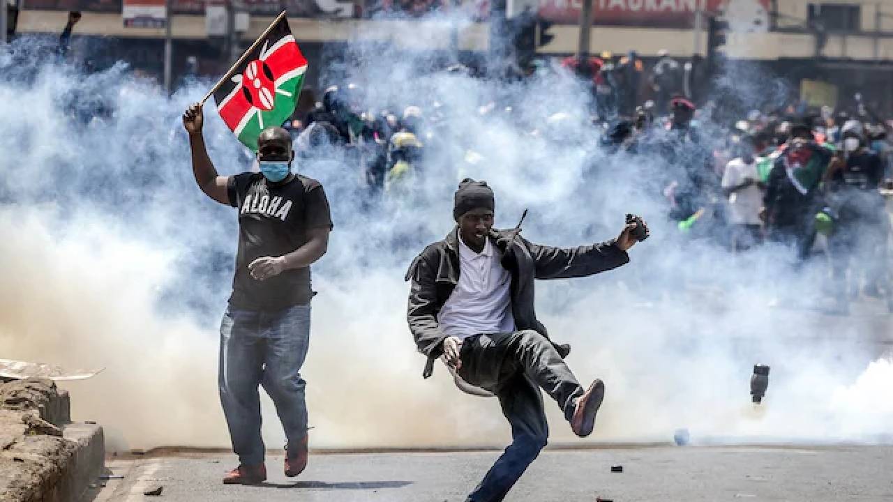 Indians In Kenya: “కెన్యాలోని భారతీయులు జాగ్రత్త”.. హింస నేపథ్యంలో కేంద్రం కీలక సూచన..