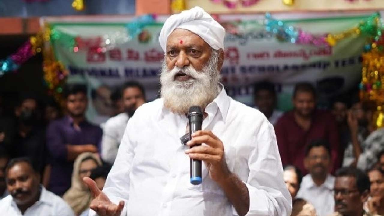 JC Prabhakar Reddy: పెద్దారెడ్డికి సుప్రీంకోర్టు ఇచ్చిన ఆర్డర్‌లో ఏముందో ఒకసారి చూసుకోండి.. జేసీ సూచన