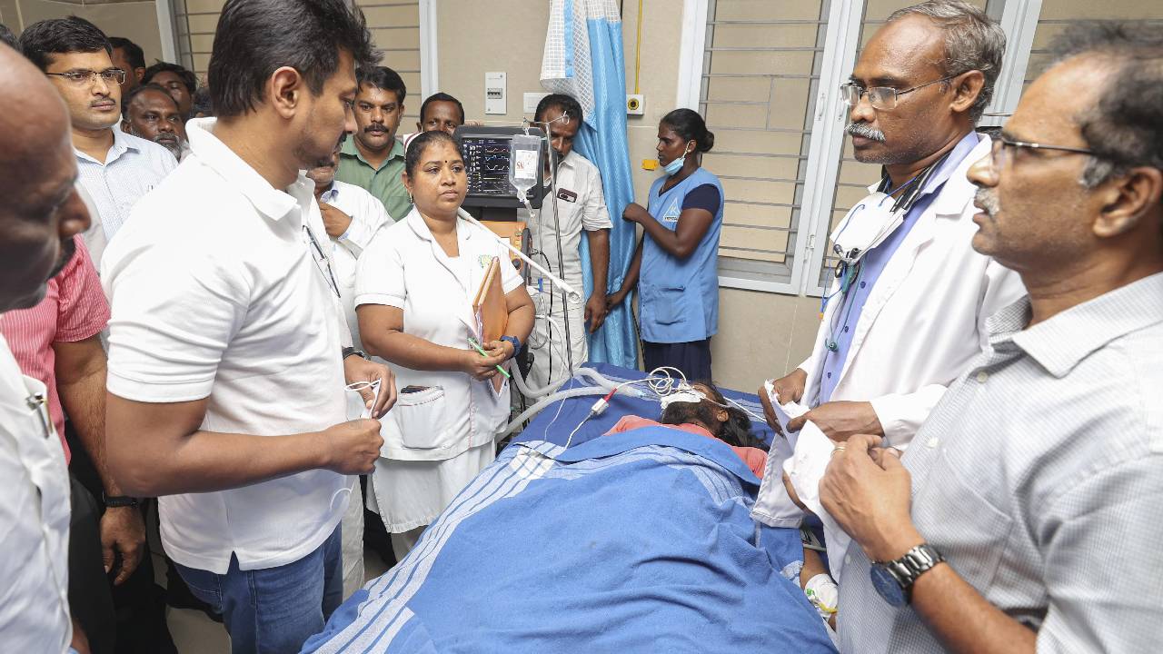 Kallakurichi tragedy: ప్రభుత్వం మద్యంలో ‘‘కిక్కు’’ తగ్గింది.. అందుకే కల్తీ మద్యం తాగారు..