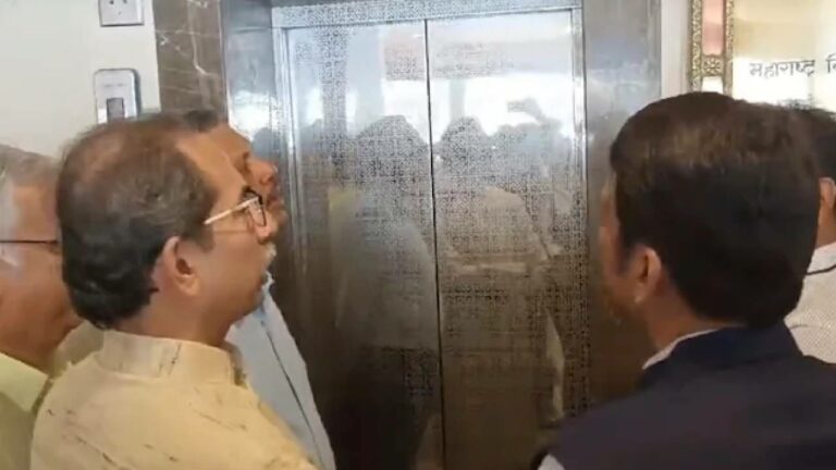 Maharashtra: ఒకే లిఫ్ట్‌లో ఫడ్నవీస్, ఉద్ధవ్ ఠాక్రే.. ‘‘సీక్రెట్ మీటింగ్’’..