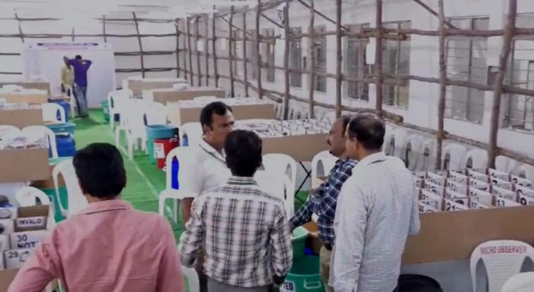 Medak: మెదక్ లోక్ సభ ఓట్ల లెక్కింపుకి సర్వం సిద్ధం..