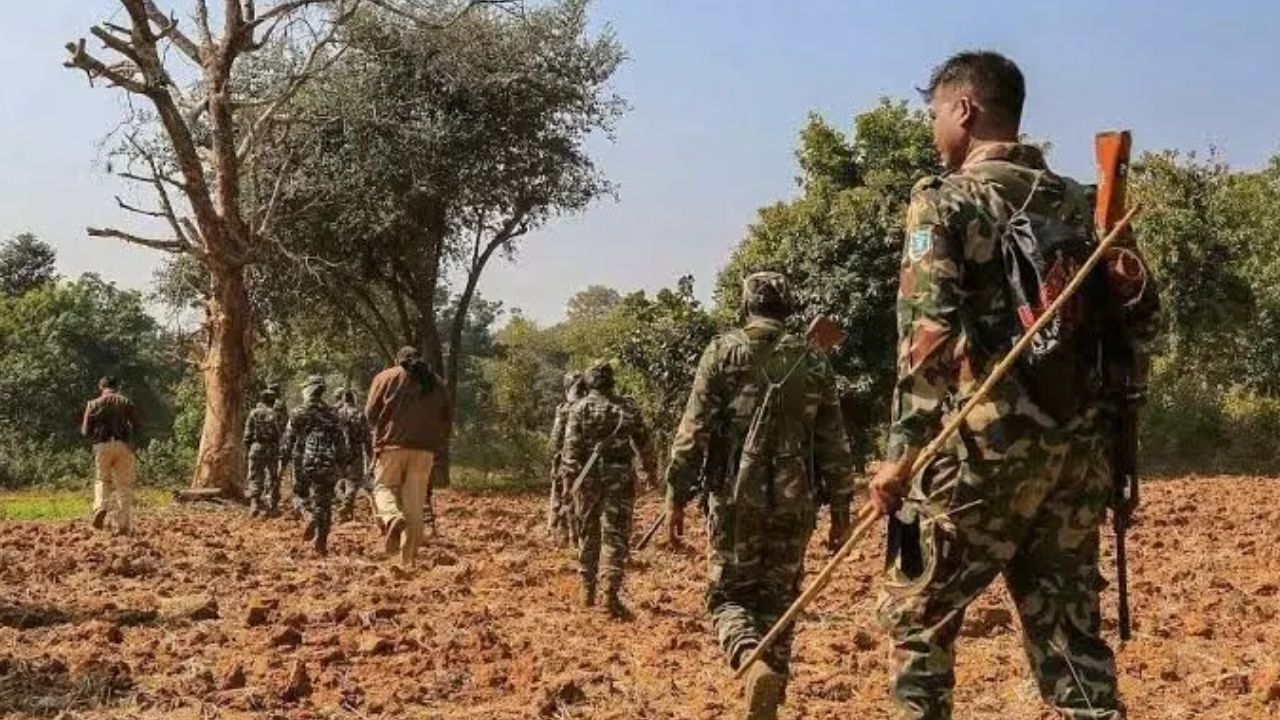 Mulugu Police: మావోయిస్టుల కుట్రను భగ్నం చేసిన ములుగు పోలీసులు!