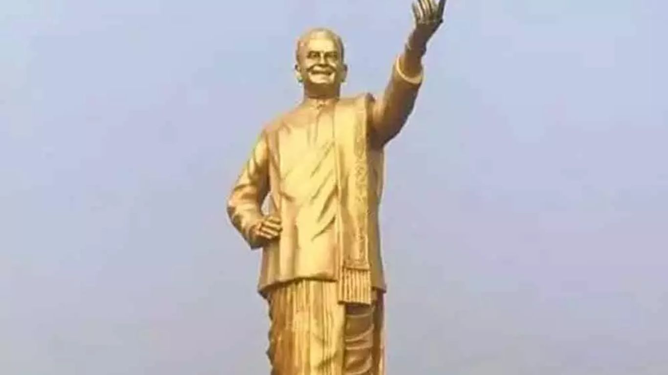 NTR Statue: చిత్తూరులో ఎన్టీఆర్ విగ్రహం ఏర్పాటు..