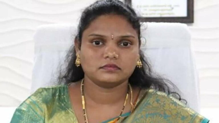 YSRCP: వైసీపీకి నెల్లూరు మేయర్ రాజీనామా!