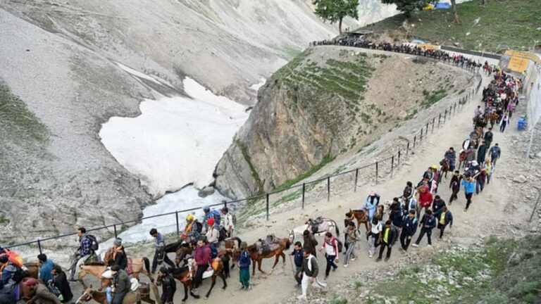 Amarnath Yatra : అమర్‌నాథ్ యాత్రలో తొలిరోజు బాబా బర్ఫానీని దర్శించుకున్న 13 వేల మంది భక్తులు