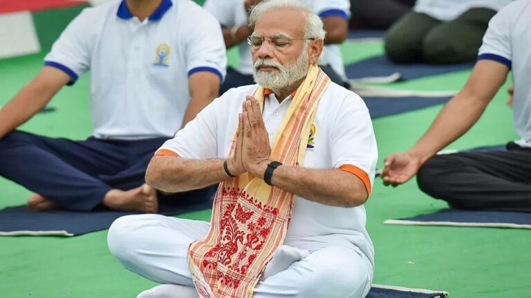 International Yoga Day : నేడు శ్రీనగర్ లోని అంతర్జాతీయ యోగా దినోత్సవంలో పాల్గొననున్న మోడీ