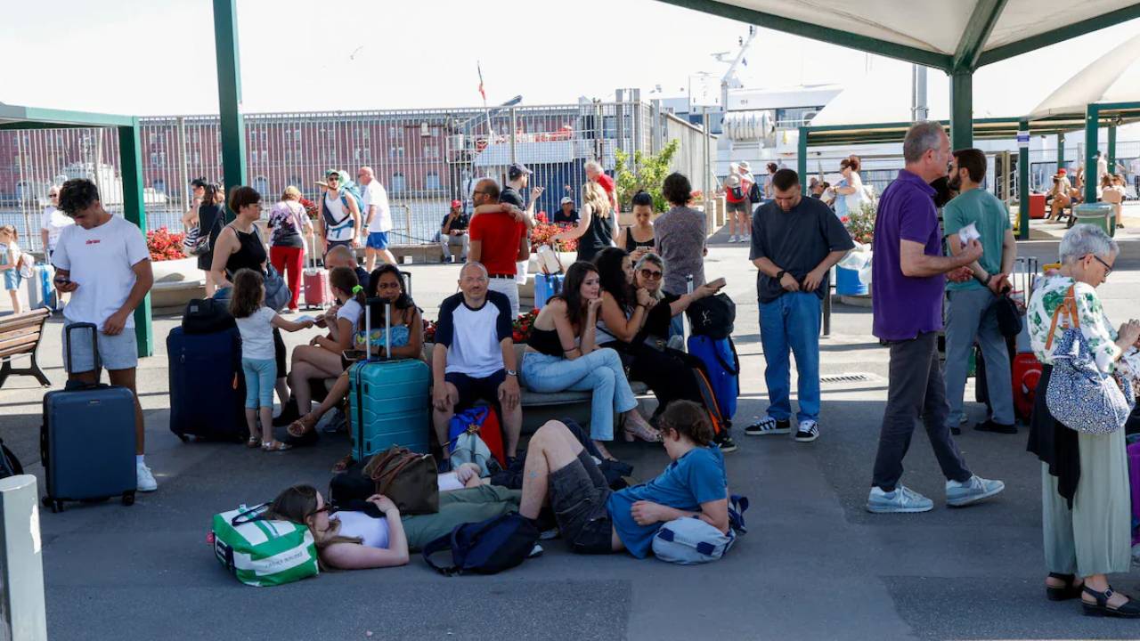 Italy Water Crisis : ఇటలీలో తీవ్ర నీటికొరత… దయచేసి పర్యాటకులు తమ దేశానికి రావొద్దని విజ్ఞప్తి